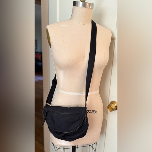 Black Crossbody Bag - Picture 1 of 4